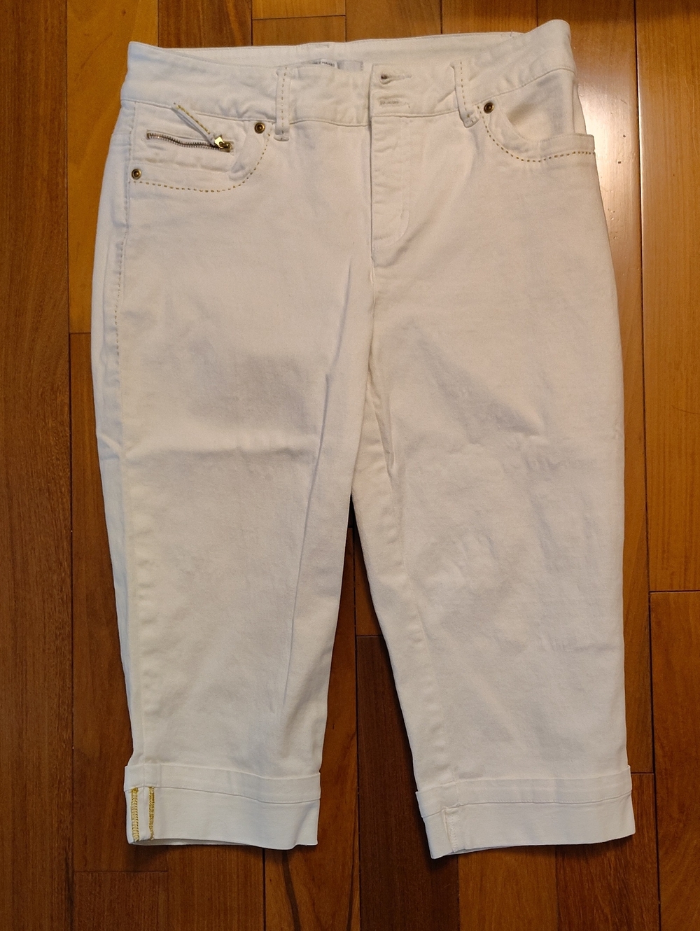 Simon Chang White Cotton Capri